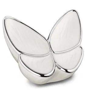 Messing urn - Wings of Hope™ grote urn wit parelmoer met gepolijst zilver - 3,20 liter