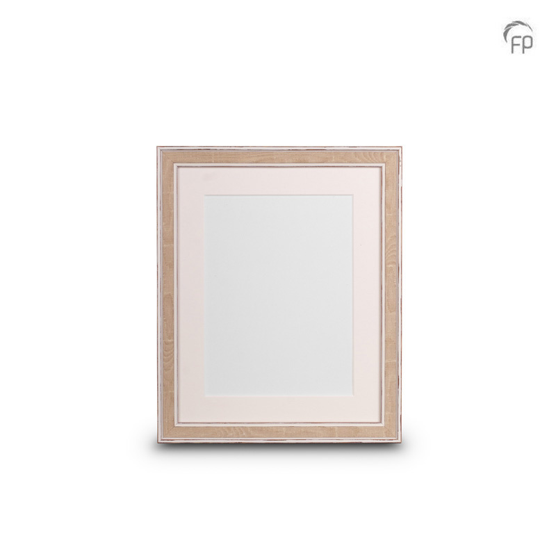 Houten urn - Fotolijst groot 20x25 cm crème Houten urn - Fotolijst groot 20x25 cm crème