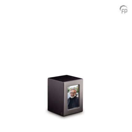 Houten urn - mini met gravure - 0,30 Liter