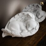 Porseleinen dierenurn - Angelic Hond zilver - 1,46 Liter